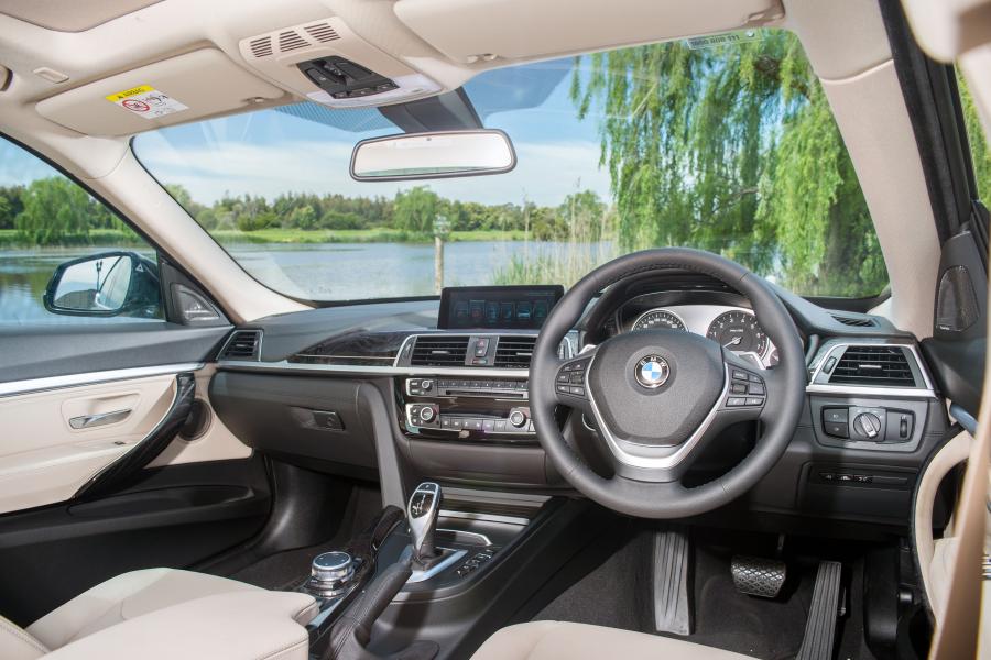 Торпедо BMW 330i Gran Turismo Luxury Line 2016 года  (AU) (фото 8 из 8)